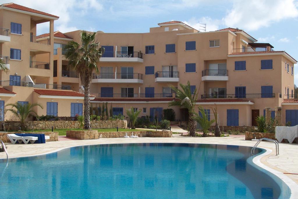 King'S Palace Apartment Paphos Exterior photo
