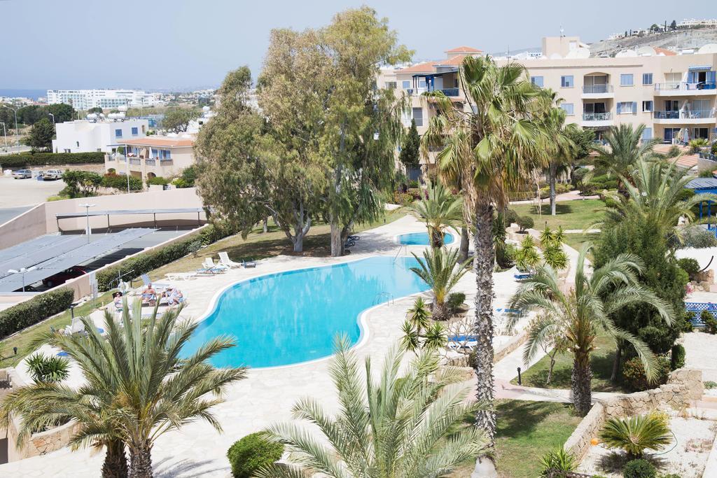 King'S Palace Apartment Paphos Exterior photo